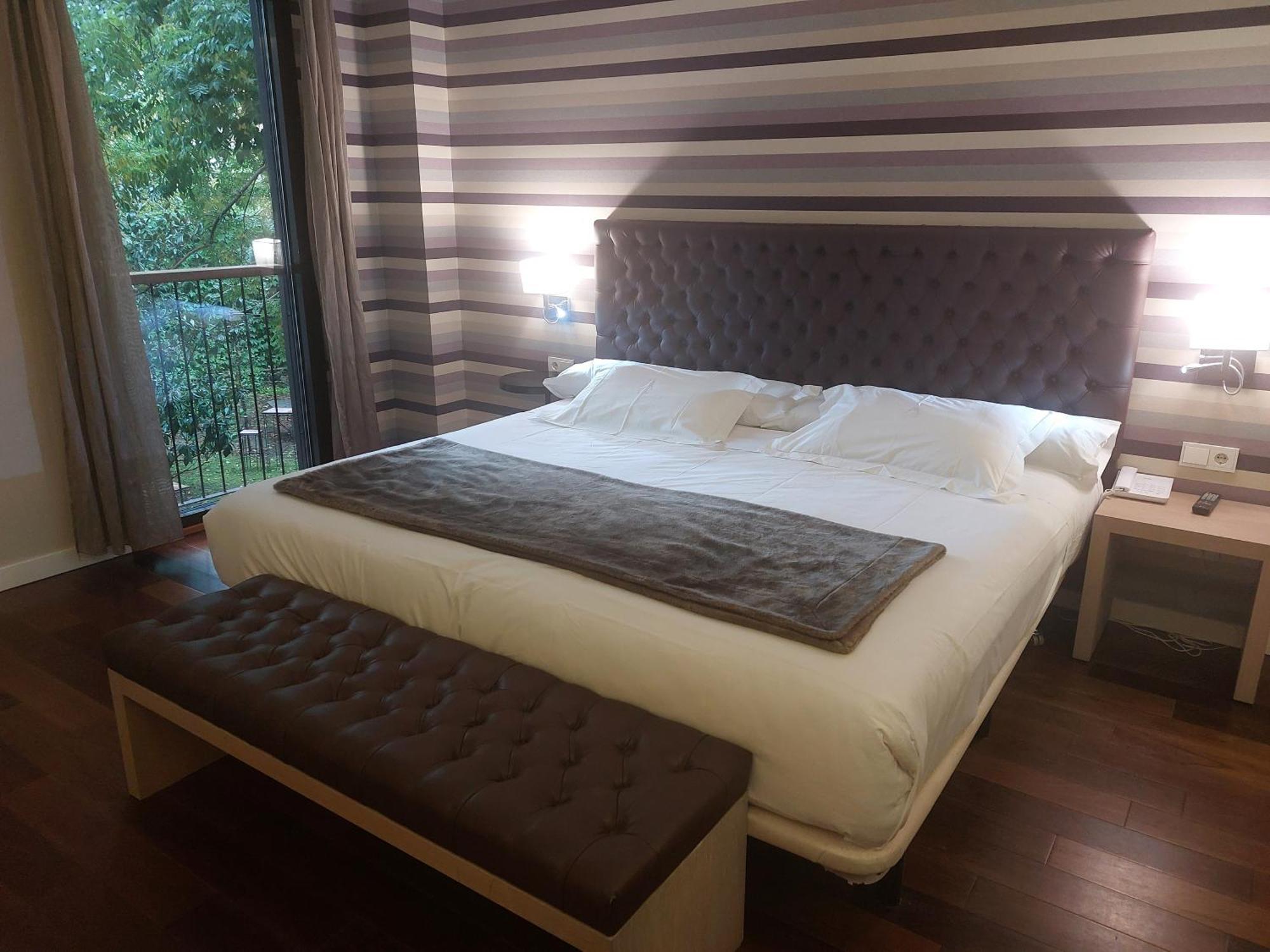 U-Hotel Spa Ciudad De Асторга Экстерьер фото